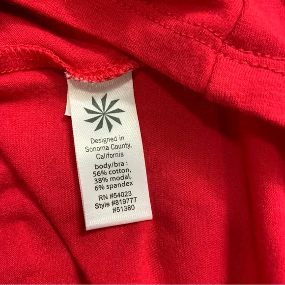 Athleta Women Fushia Pink Maxi Solid Tee
Dress Shelf Bra with pockets Size S!! - Picture 14 of 15